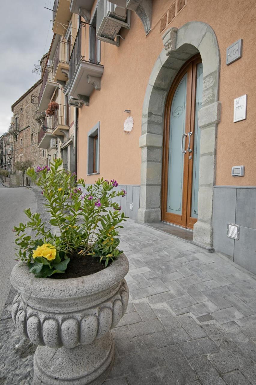 La Madonnina Hotel Никозия Екстериор снимка